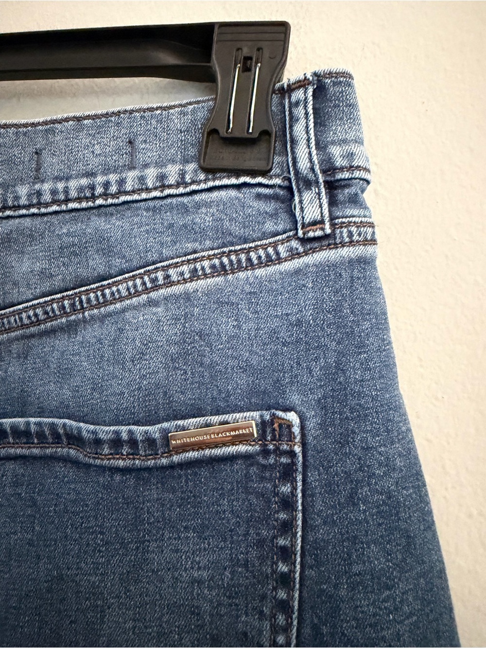 White House Black Market Extra High Rise Barrel Jeans Size 12 - Picture 3 of 10